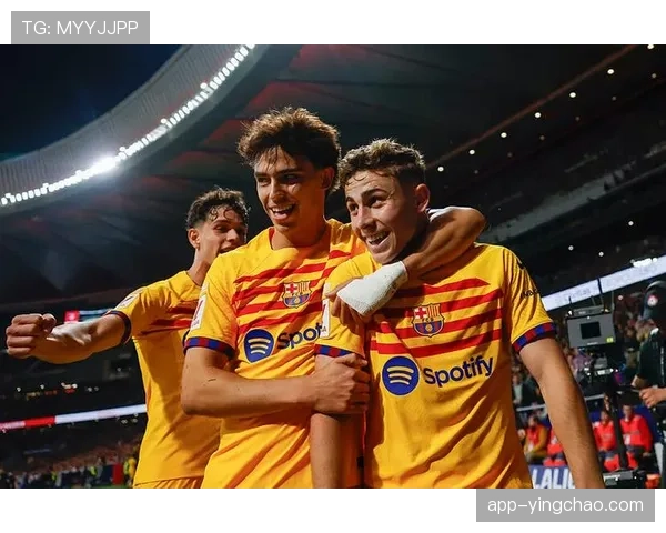 巴萨3-0完胜多特蒙德,莱万面对旧主梅开二度 巴萨3-0完胜多特蒙德,莱万面对旧主梅开二度