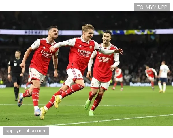 诺丁汉森林1-0卢顿，伍德头球破门